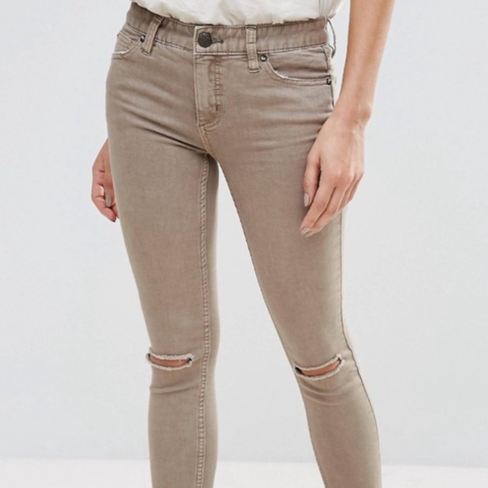 Free People Distressed Skinny Jeans in Tan